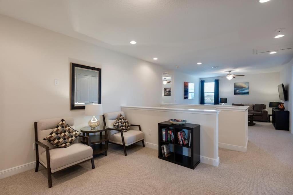 8 Bedroom Encore Home With Private Pool オーランド エクステリア 写真