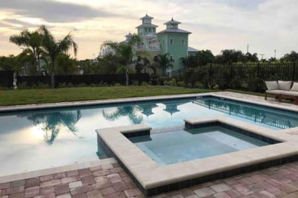 8 Bedroom Encore Home With Private Pool オーランド エクステリア 写真